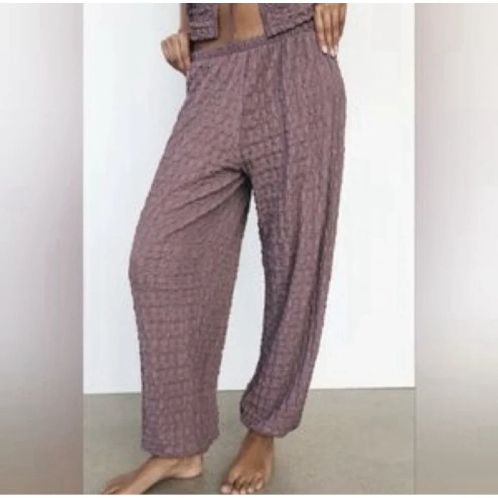 NWOT Zara High-Waisted Balloon Style Joggers Eggplant Textured Bohemian Large - Picture 2 of 10